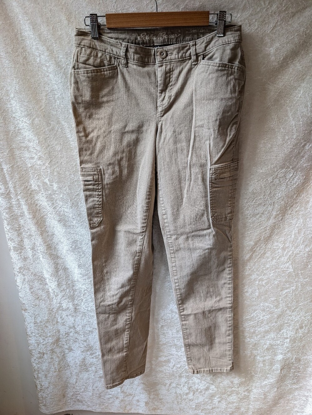 Nwot Eddie Bauer Tan Khaki Slightly Curvy Slim Straight Cargo Pants